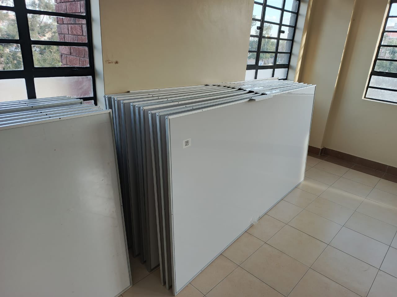 Heavy Duty White Board For Schools 240cm x 120cm (8ft x 4ft 5pcs and above)