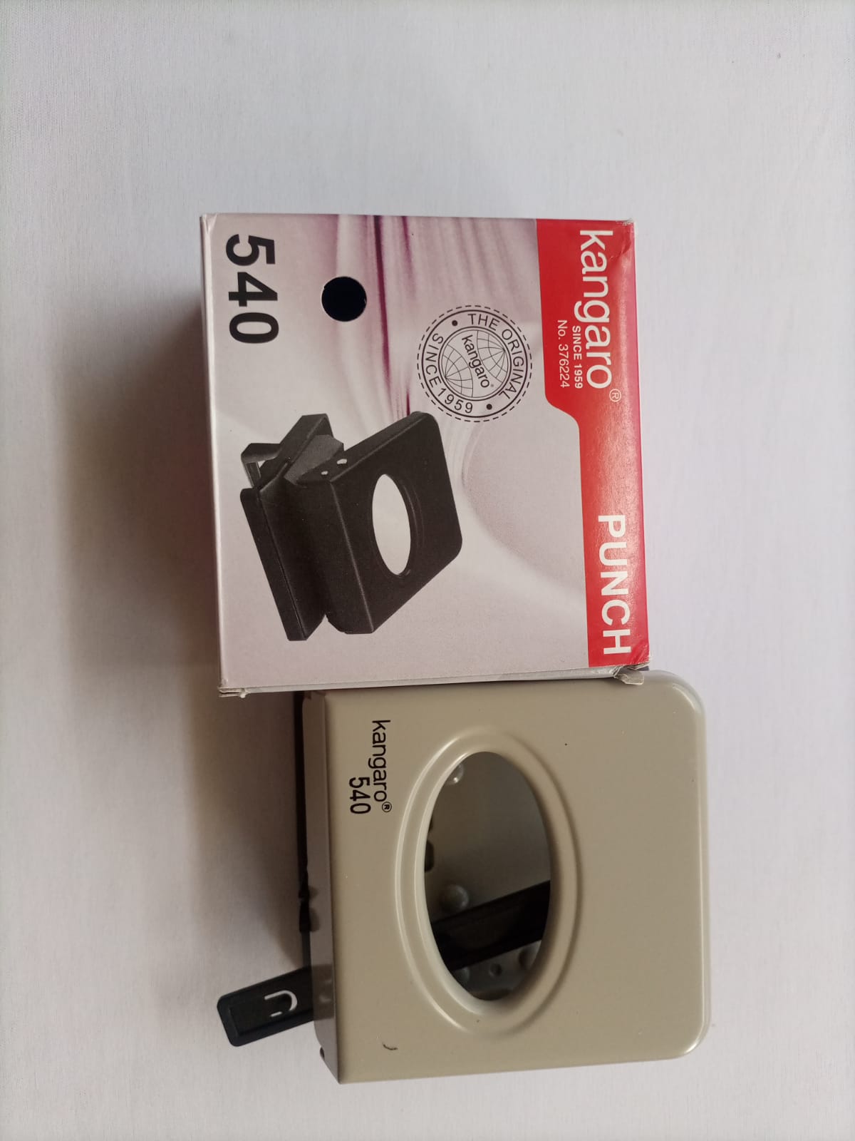 Kangaro Paper Punch DP 540